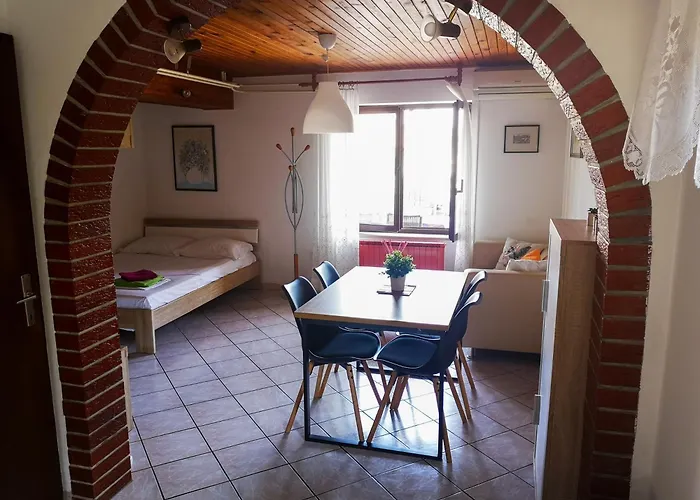 Apartma Marana 이졸라