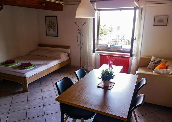 Apartma Marana 이졸라